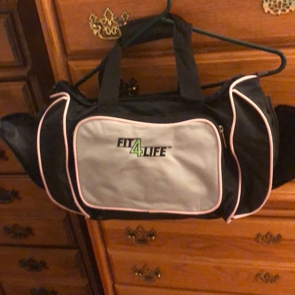 TRAVEL OR WORK OUT BAG - Picture 1 of 3